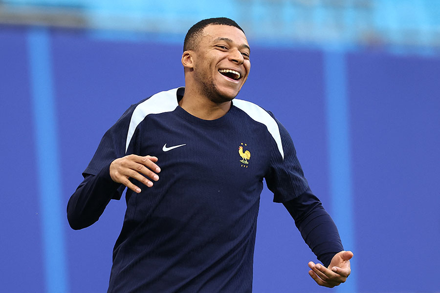 Bagi mbappe bisa melawan ronaldo adalah sebuah kehormatan